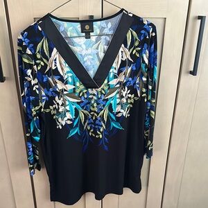 Floral V-Neck Women's Top - Black and Blue